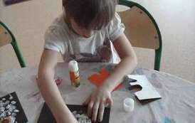 Uczniowie w trakcie tworzenia prac plastycznych (27)