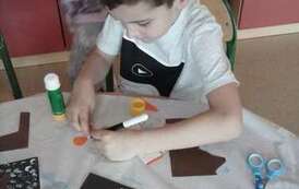 Uczniowie w trakcie tworzenia prac plastycznych (26)