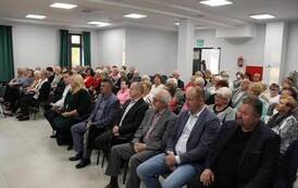 Słuchający Przemowy