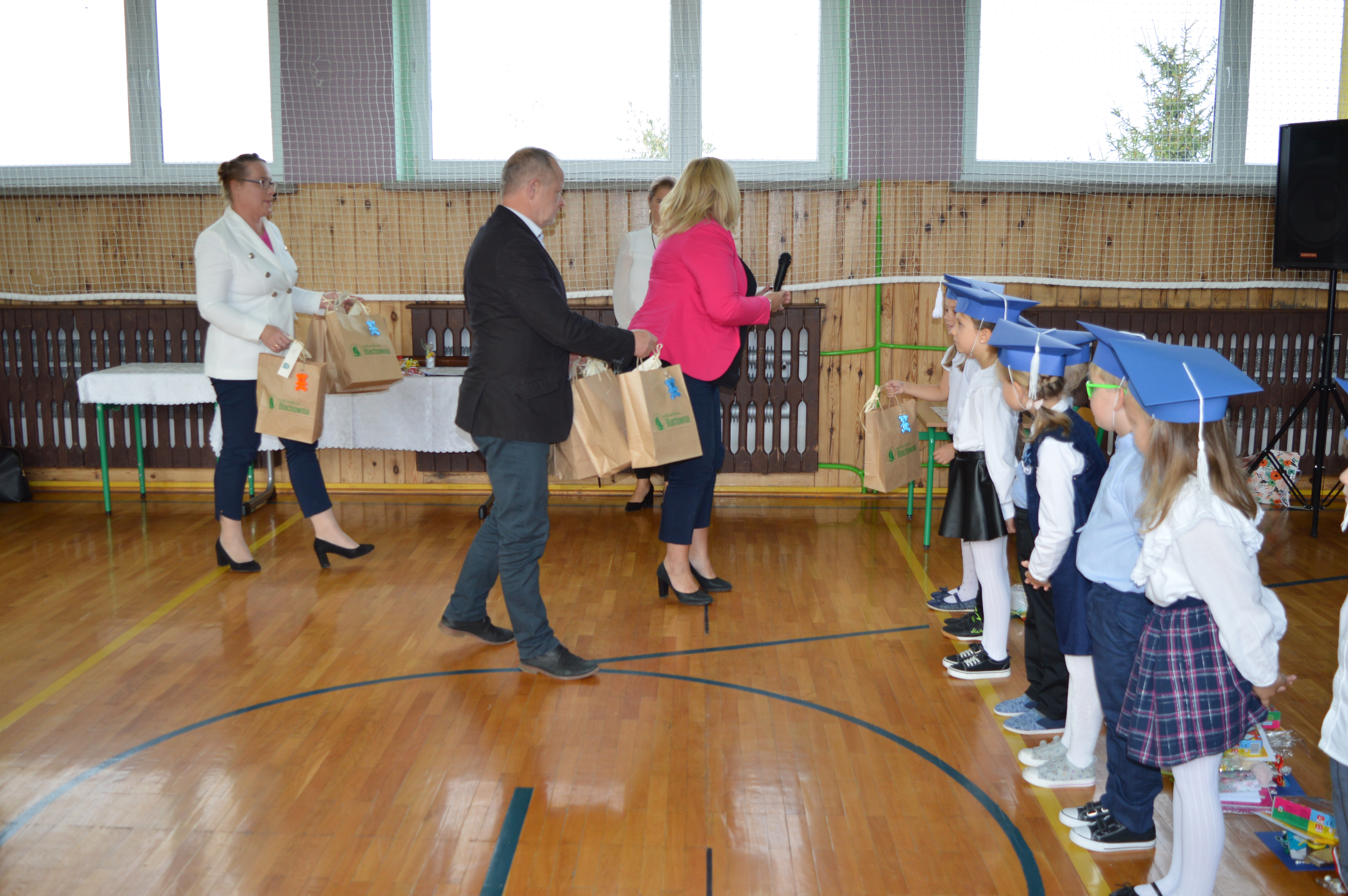 Pasowanie na ucznia w Cisiu