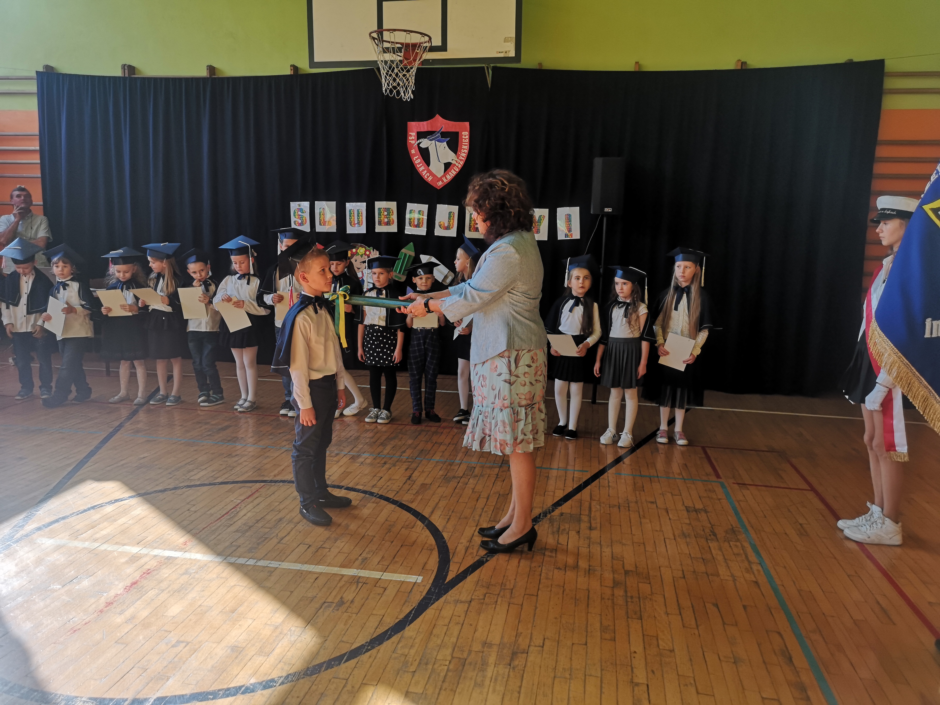 Pasowanie na ucznia w Łojkach