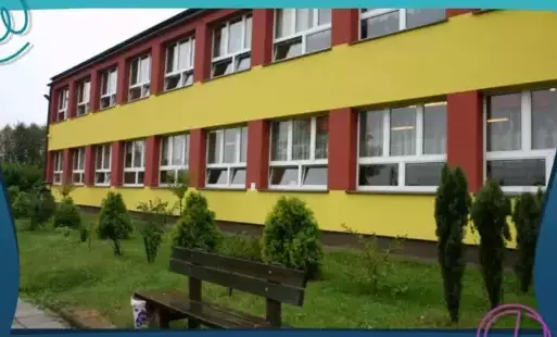 Zdjęcie Szkoły Podstawowej w Łojkach