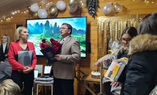 Jubileusz 10-lecia Stowarzyszenia Wyrazów Razem z wizytą św. Mikołaja