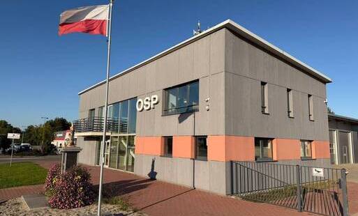 Zdjęcie do Nowoczesny sprzęt ratowniczy, wyposażenie ratownik&oacute;w i środki łączności - wszystko to trafi do OSP Blachownia i OSP Cisie